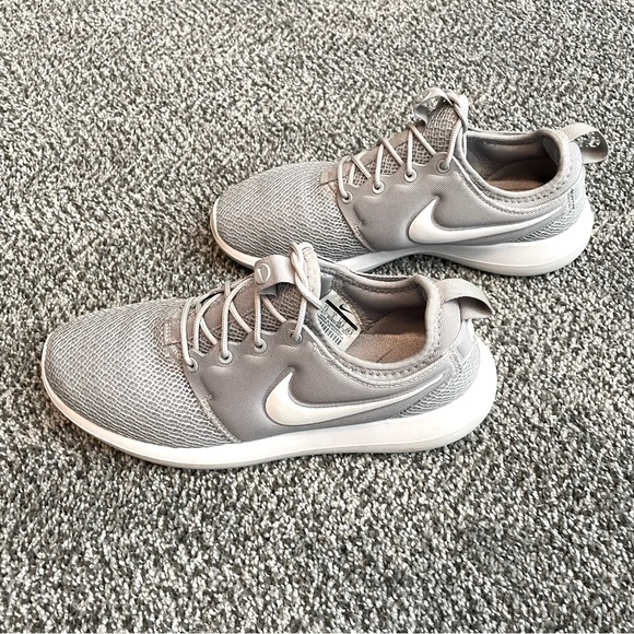 Nike Women’s Roshe Two (Grey) - Picture 3 of 12